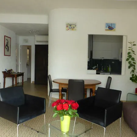 Boramar Apartment